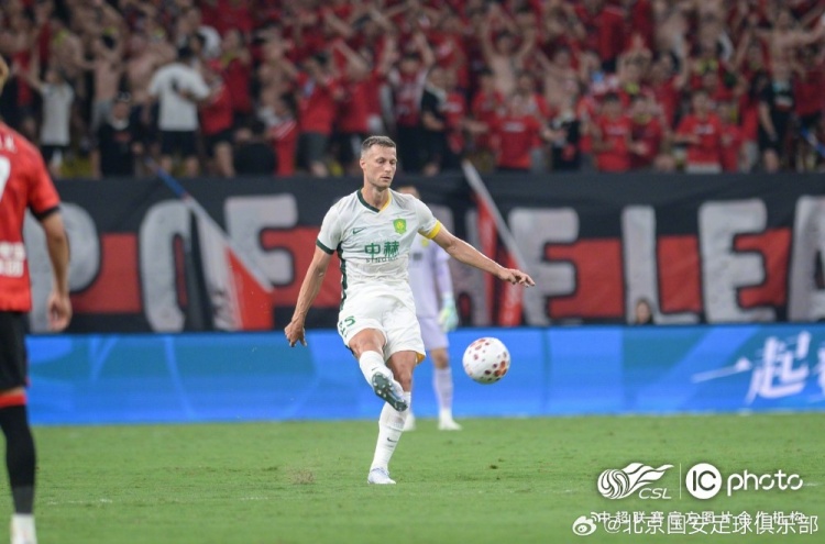 张玉宁梅开二度平队史纪录，国安客场2-2遭蓉城补时绝平