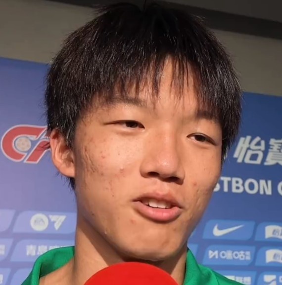 18岁蒋子承中超首秀自评7.5分 下个目标打入首球 18岁蒋子承中超首秀自评7.5分 下个目标打入首球