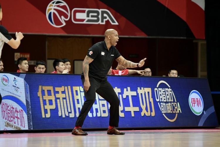 马布里:我在中国有雕像&博物馆&绿卡 给我再多钱也无法让我回NBA 马布里:我在中国有雕像&博物馆&绿卡 给我再多钱也无法让我回NBA