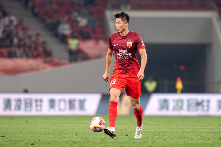 魏震点球破门 海港3-2客胜重庆 魏震点球破门 海港3-2客胜重庆