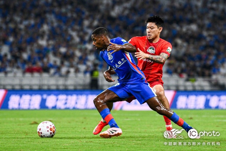 高天意百场传射 申花主场4-1逆转河南 高天意百场传射 申花主场4-1逆转河南