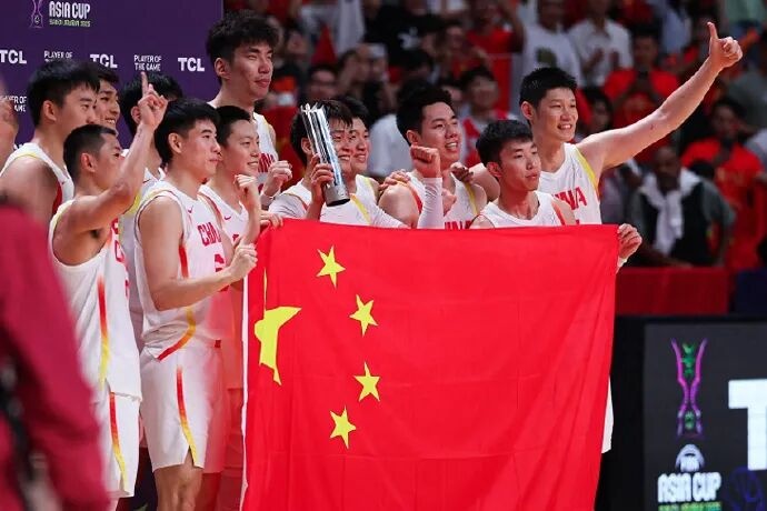 中国男篮夏训收官：8战6胜2负，佛山三战净负7分，后卫线仍缺持球核心