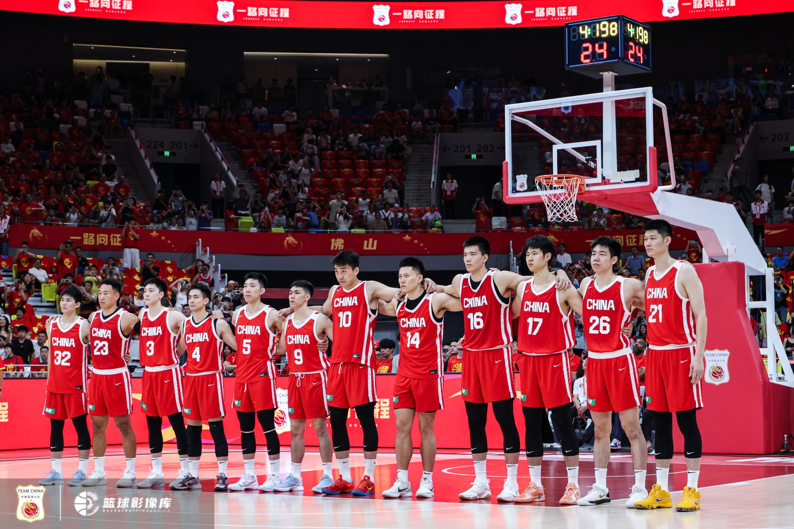 三场热身赛1胜2负 中国男篮世预赛不能只靠哀兵心态 三场热身赛1胜2负 中国男篮世预赛不能只靠哀兵心态