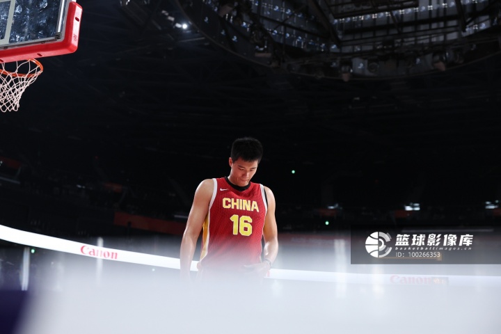 给机会没把握住！焦泊乔出战仅得1篮板&出现2次失误 正负值-6