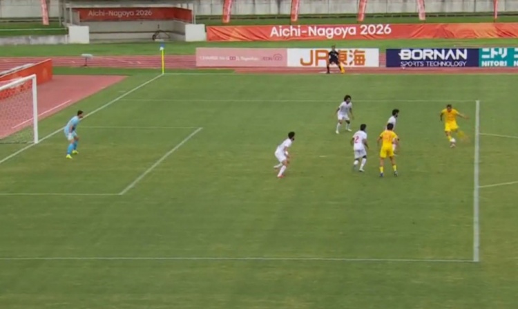 亚运会-U23国足0-0伊朗U23 小组第2末轮将战阿联酋 吴曦远射中框