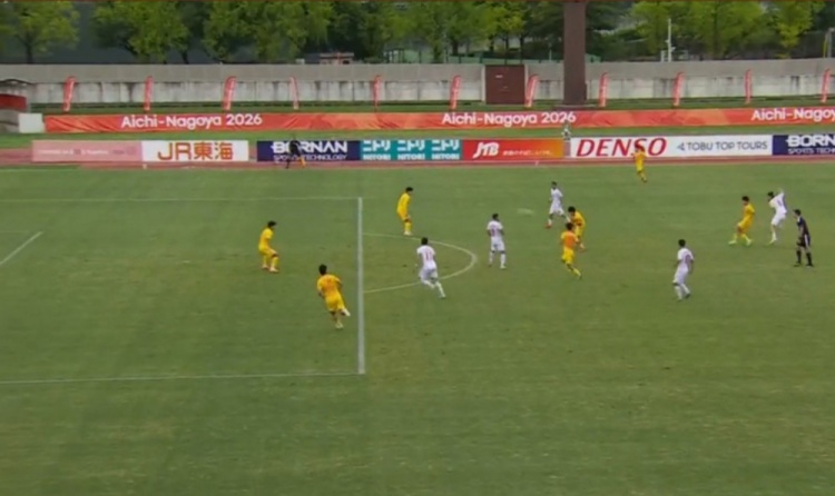 亚运会-U23国足0-0伊朗U23 小组第2末轮将战阿联酋 吴曦远射中框