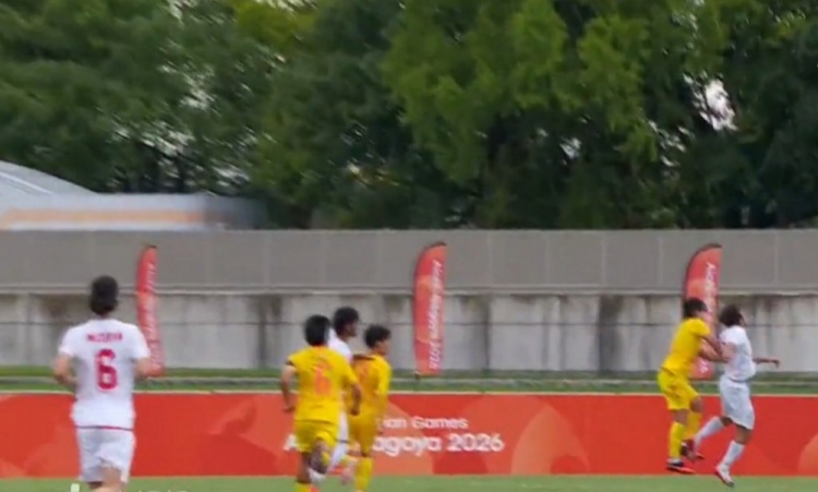 亚运会-U23国足0-0伊朗U23 小组第2末轮将战阿联酋 吴曦远射中框
