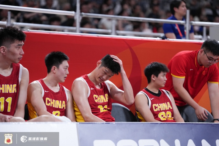 媒体人：男篮攻防全无章法默契频丢篮板 如赢球堪称亚洲篮球奇迹