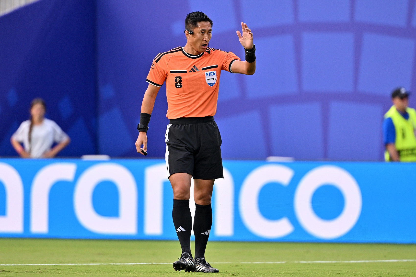 北青:马宁深得亚足联与FIFA信任,入选亚洲杯裁判阵容实至名归 北青:马宁深得亚足联与FIFA信任,入选亚洲杯裁判阵容实至名归